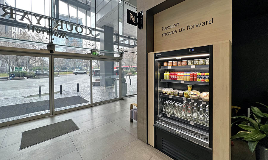 Vitrina Take Away de The Courtner caf - The Courtner by Marriott